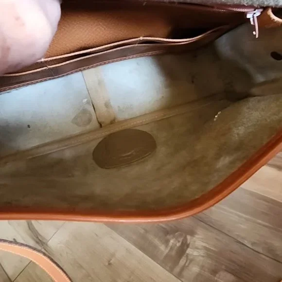 Dooney and Bourke Carrier Bag